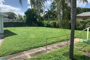 418 NE 4th St, Pompano Beach, FL 33060 - Photo 14