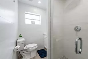 825 SW 14th St, Fort Lauderdale, FL 33315 - Photo 48