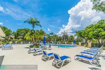 376  Prestwick Circle, Unit #3, Palm Beach Gardens, FL 33418 - Photo 26
