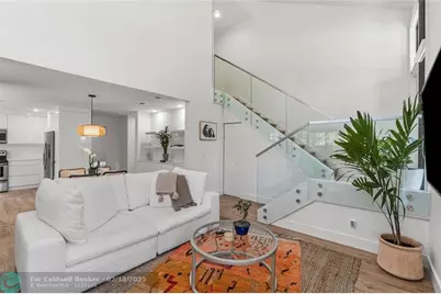 376  Prestwick Circle, Unit #3, Palm Beach Gardens, FL 33418 - Photo 10