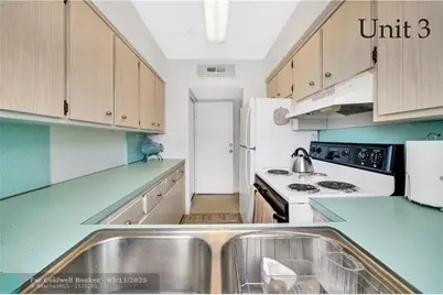 3220  Canal Dr, Pompano Beach, FL 33062 - Photo 44