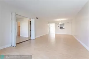 9523 S Hollybrook Lake Dr, Pembroke Pines, FL 33025 - Photo 10