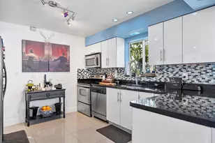 1322 Johnson St, Hollywood, FL 33019 - Photo 10