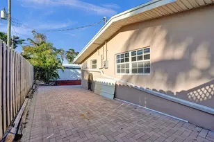 2585 SE 3rd St, Pompano Beach, FL 33062 - Photo 38