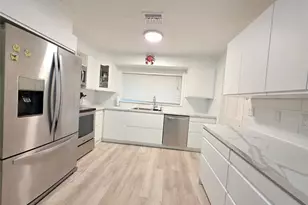 2585 SE 3rd St, Pompano Beach, FL 33062 - Photo 12