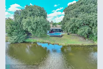 1618  The 12th Fairway, Wellington, FL 33414 - Photo 32