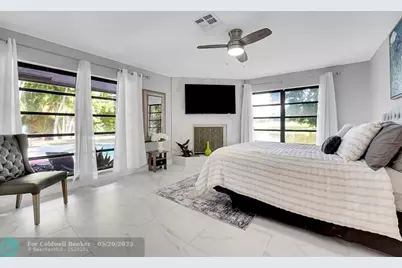 1618  The 12th Fairway, Wellington, FL 33414 - Photo 18