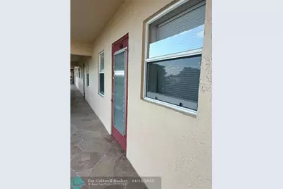 1055  Country Club Dr, Unit #404, Margate, FL 33063 - Photo 32