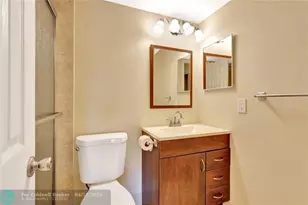 7290 NW 1st St, Margate, FL 33063 - Photo 20