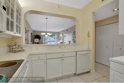 7611  Southampton Ter, Unit #211, Tamarac, FL 33321 - Photo 6