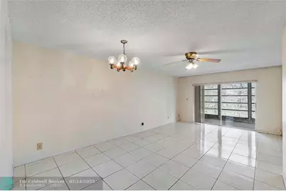 8205 NW 61st St, Unit #B305, Tamarac, FL 33321 - Photo 10