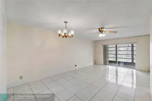 8205 NW 61st St, Tamarac, FL 33321 - Photo 10