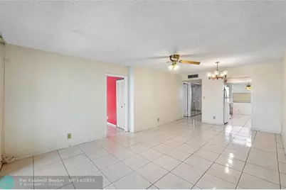 8205 NW 61st St, Unit #B305, Tamarac, FL 33321 - Photo 12