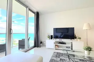 3901 S Ocean Dr, Hollywood, FL 33019 - Photo 4