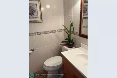 802 SE 7th St, Unit #306, Deerfield Beach, FL 33441 - Photo 6