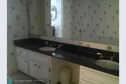 877 NE 195th St, Unit #217, Miami, FL 33179 - Photo 8