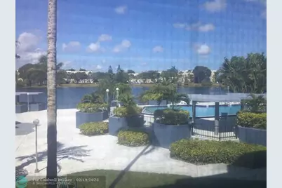 877 NE 195th St, Unit #217, Miami, FL 33179 - Photo 4