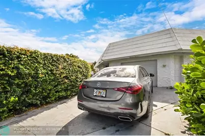 1311 NE 27th Way, Pompano Beach, FL 33062 - Photo 32