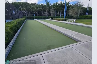 580  Egret Dr, Unit #310, Hallandale Beach, FL 33009 - Photo 38