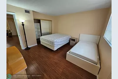 580  Egret Dr, Unit #310, Hallandale Beach, FL 33009 - Photo 24