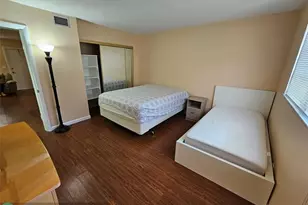 580 Egret Dr, Hallandale Beach, FL 33009 - Photo 24