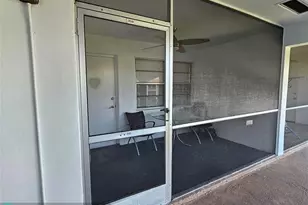 580 Egret Dr, Hallandale Beach, FL 33009 - Photo 2