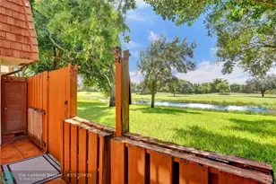 2070 SW 90th Ave, Davie, FL 33324 - Photo 4