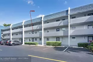 7837 Golf Cir Dr, Margate, FL 33063 - Photo 1