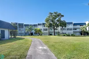 7837 Golf Cir Dr, Margate, FL 33063 - Photo 22