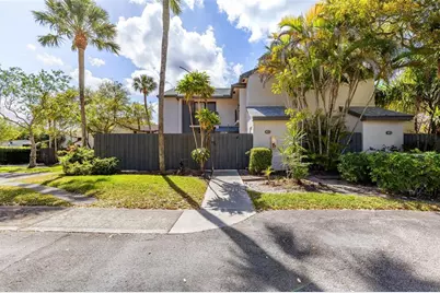 3183  Cocoplum Cir, Unit #3375, Coconut Creek, FL 33063 - Photo 2