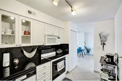 6770  Indian Creek Dr, Unit #10-R, Miami Beach, FL 33141 - Photo 20