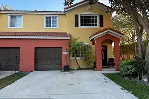 10320 SW 18th St, Miramar, FL 33025 - Photo 2