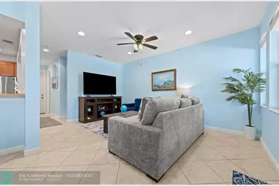 580  Pacific Grove Dr, Unit #3, West Palm Beach, FL 33401 - Photo 12