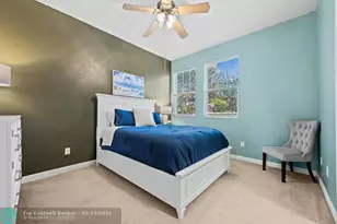 580 Pacific Grove Dr, West Palm Beach, FL 33401 - Photo 20