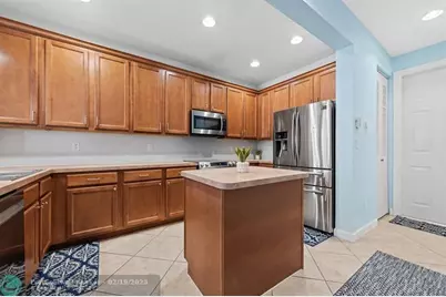 580  Pacific Grove Dr, Unit #3, West Palm Beach, FL 33401 - Photo 8