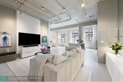 425 N Andrews Ave, Unit #206, Fort Lauderdale, FL 33301 - Photo 1