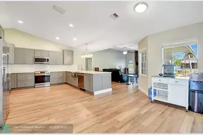 18725 W Sycamore, Loxahatchee, FL 33470 - Photo 10