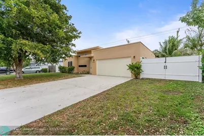 4620 NE 18 Ave, Pompano Beach, FL 33064 - Photo 4