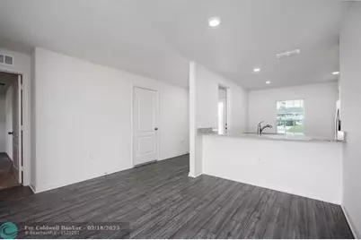 8725  98th Ct, Vero Beach, FL 32967 - Photo 10