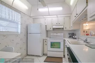 3431 NW 50th Ave, Unit #213, Lauderdale Lakes, FL 33319 - Photo 12