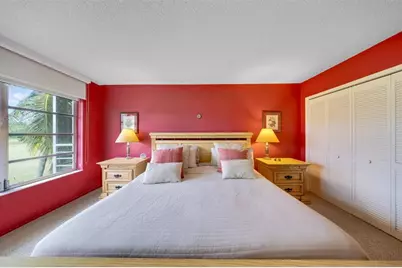 905  Cypress Ter, Unit #202, Pompano Beach, FL 33069 - Photo 12