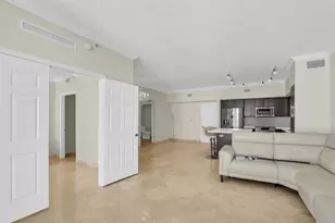 1745 E Hallandale Beach Blvd, Hallandale Beach, FL 33009 - Photo 10