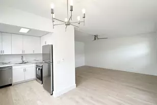 109 Harwood J Unit, Deerfield Beach, FL 33442 - Photo 2