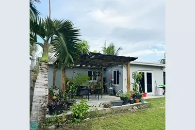 391 SW 65th Ave, Margate, FL 33068 - Photo 1