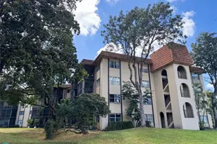 6061 N Falls Cir Dr, Lauderhill, FL 33319 - Photo 24