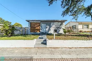 734 SW 4th St, Dania Beach, FL 33004 - Photo 1