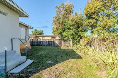 734 SW 4th St, Dania Beach, FL 33004 - Photo 30