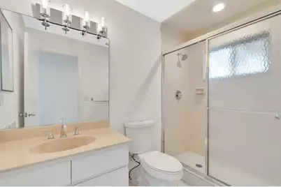 5334  Fountains Dr, Unit #221, Lake Worth, FL 33467 - Photo 22