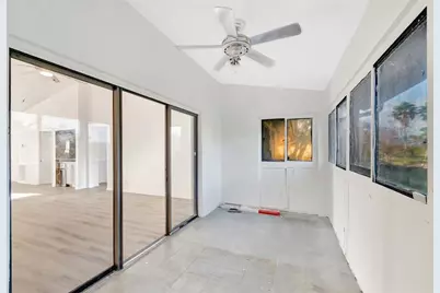 5334  Fountains Dr, Unit #221, Lake Worth, FL 33467 - Photo 14