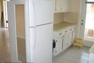 2737 NE 28th St, Lighthouse Point, FL 33064 - Photo 12